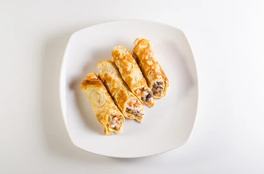 Омлетные рулетики курица и грибы